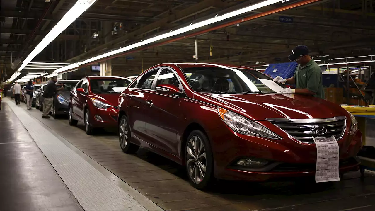 Hyundai Recalls 215K Sonatas, Warning Faulty Hoses Can Leak Fuel