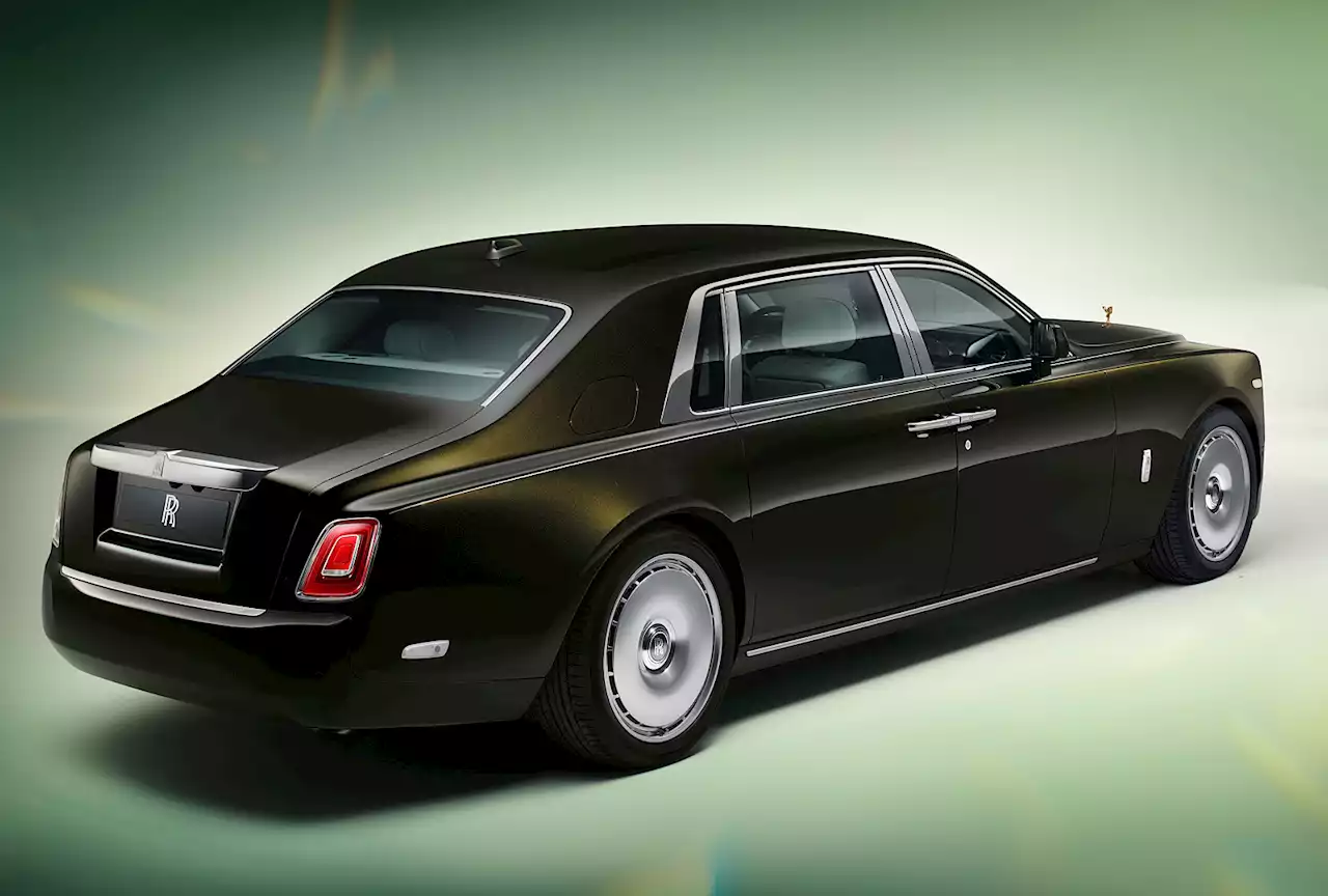 Rolls-Royce refreshes the Phantom, adding sparkly headlights, disc wheels