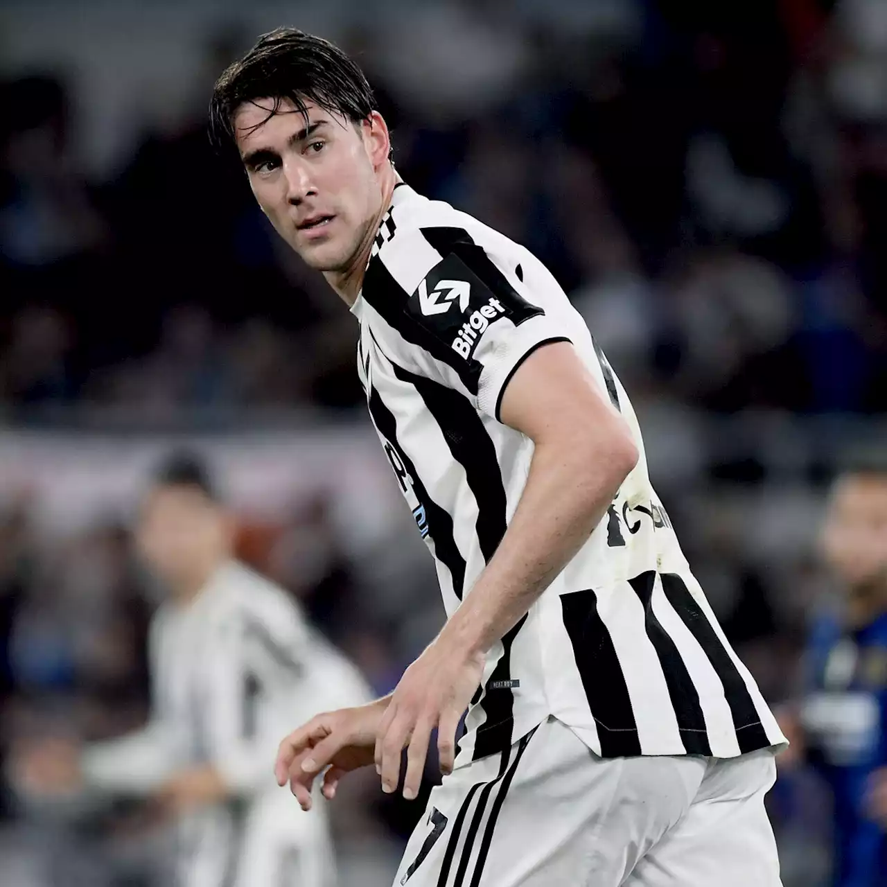 Vlahovic giura amore alla Juve: &quot;Pronto all&#39;inferno per riportarti in Paradiso&quot;