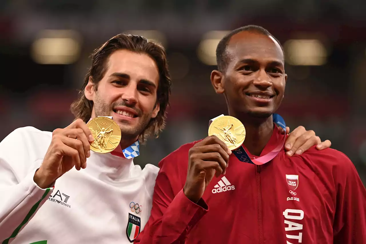 Olympic heroes promise 'not to share medals' again