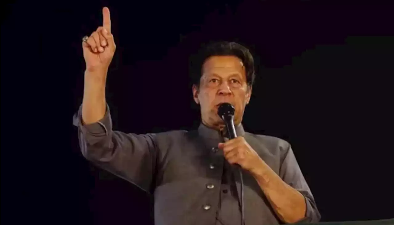 Imran Khan reiterates snap election demand