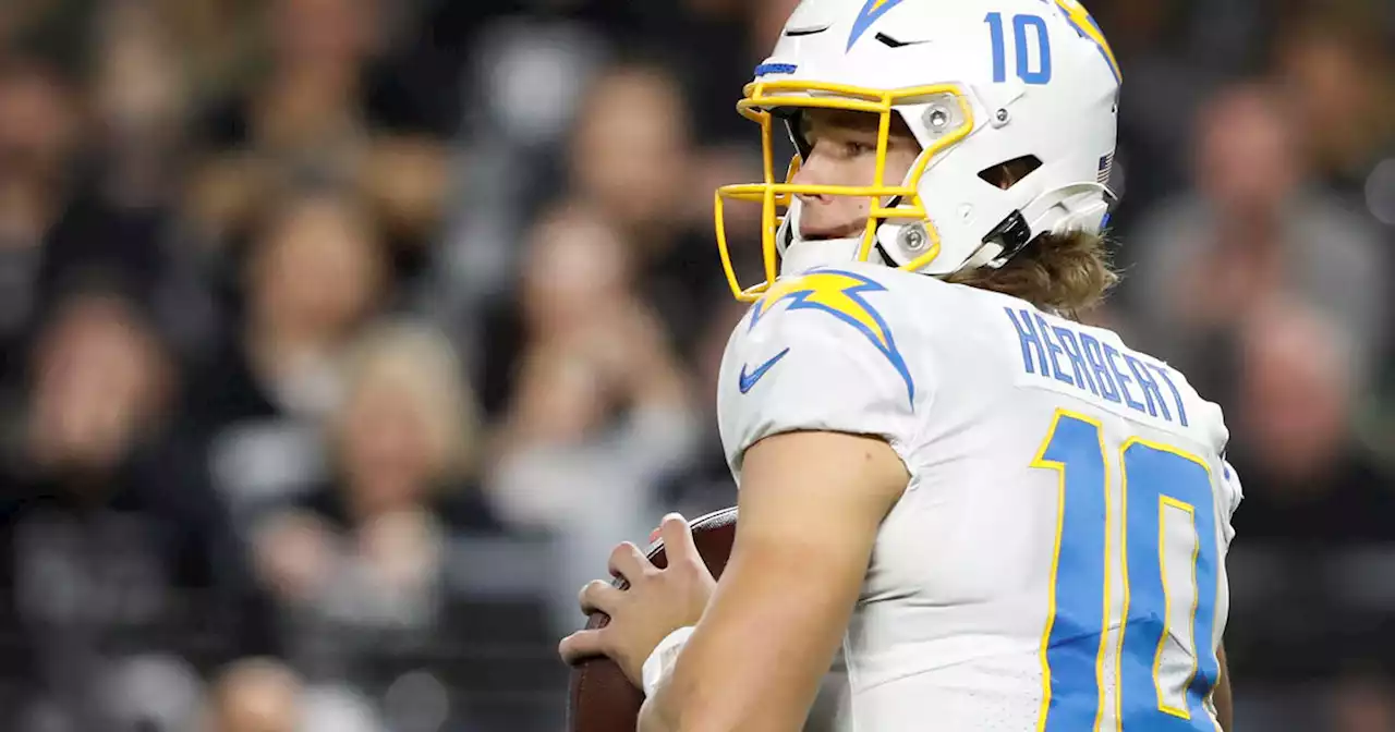 Chargers open 2022 season against Raiders, face Rams on New Year's Day