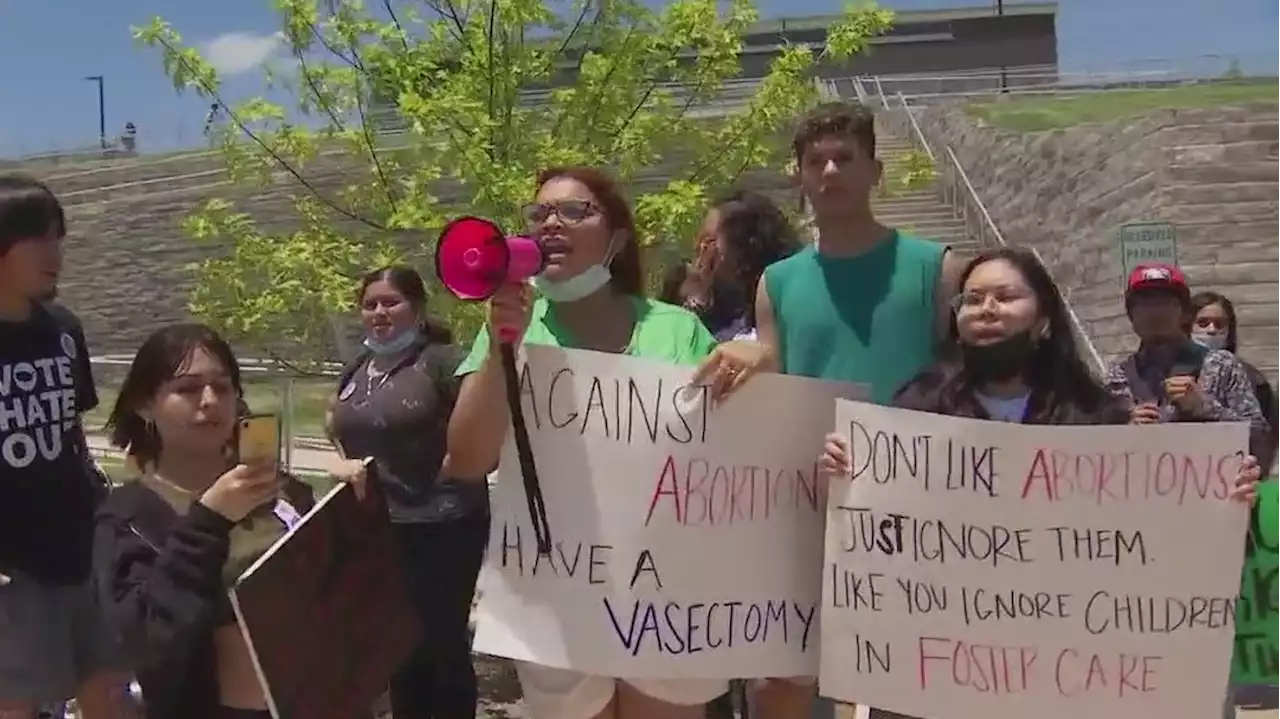 Austin-area high school students hold walk out in support of abortion rights