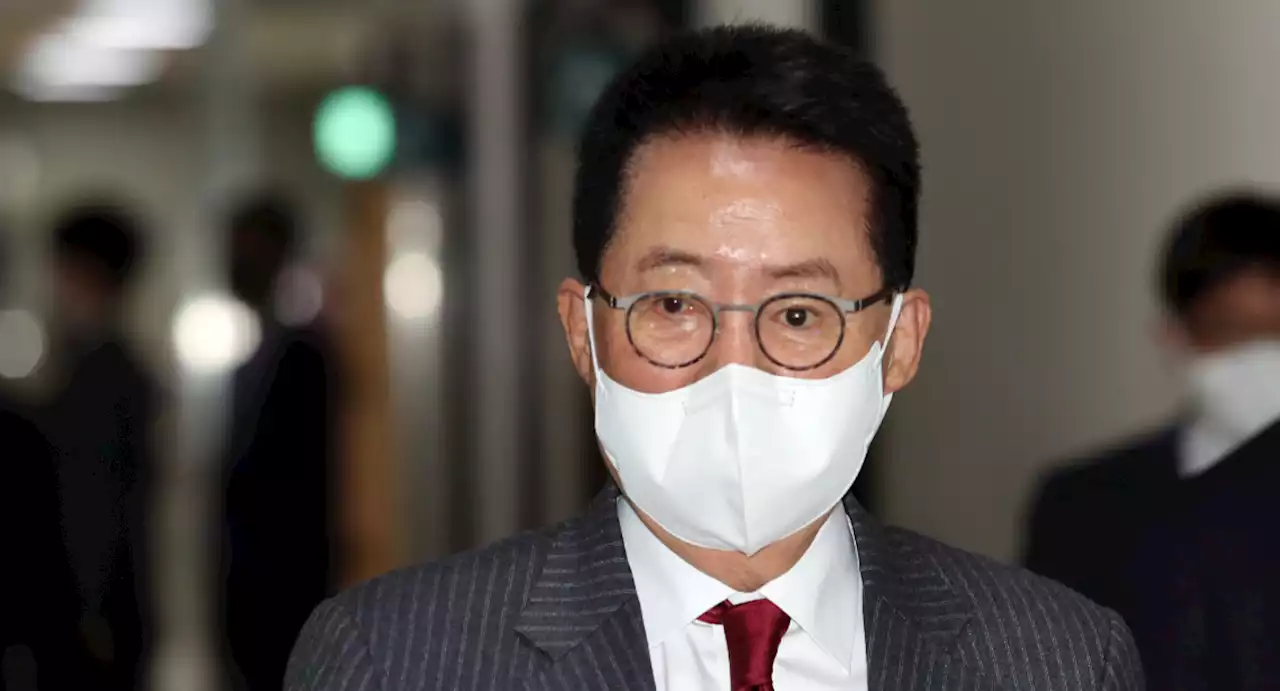 박지원 '이틀 전 사표 내래서 냈다'…윤, 국정원장 사표 수리