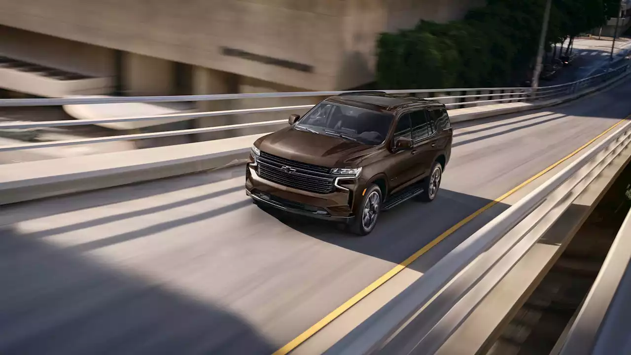 2023 Chevrolet Tahoe and Suburban add hands-free driving with Super Cruise