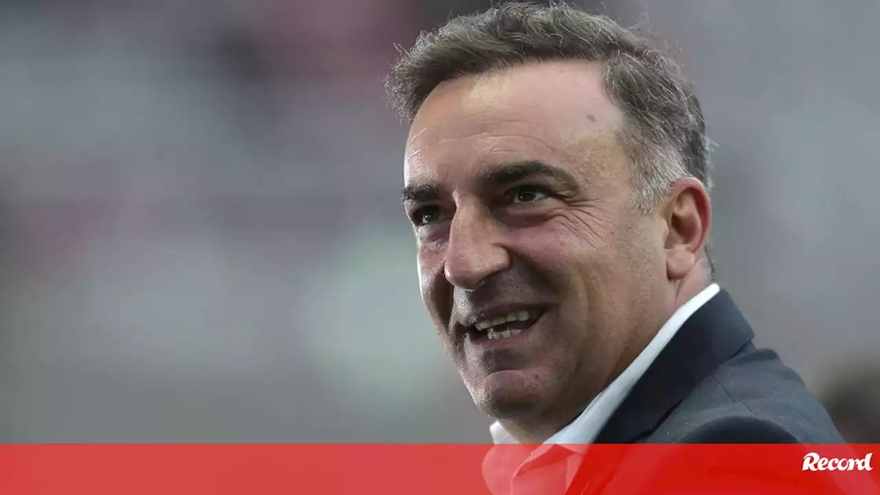 Carlos Carvalhal: «É uma emoção receber um prémio que tem o nome de Vítor Oliveira»