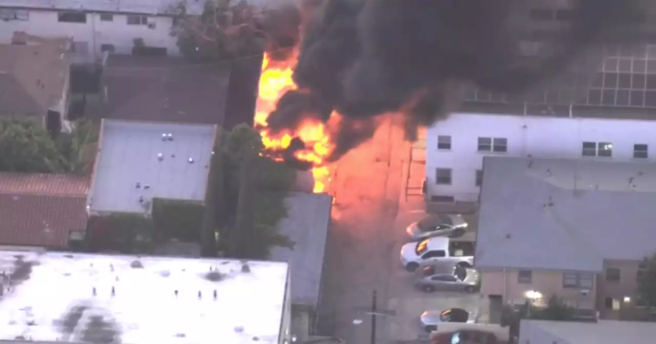 Fire erupts at Hollywood residence; LAFD crews swiftly extinguish flames