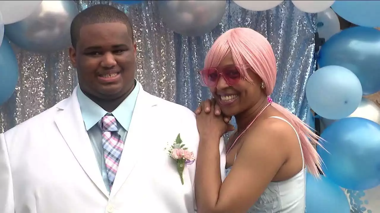 Philadelphia teen with autism given prom night bash to remember