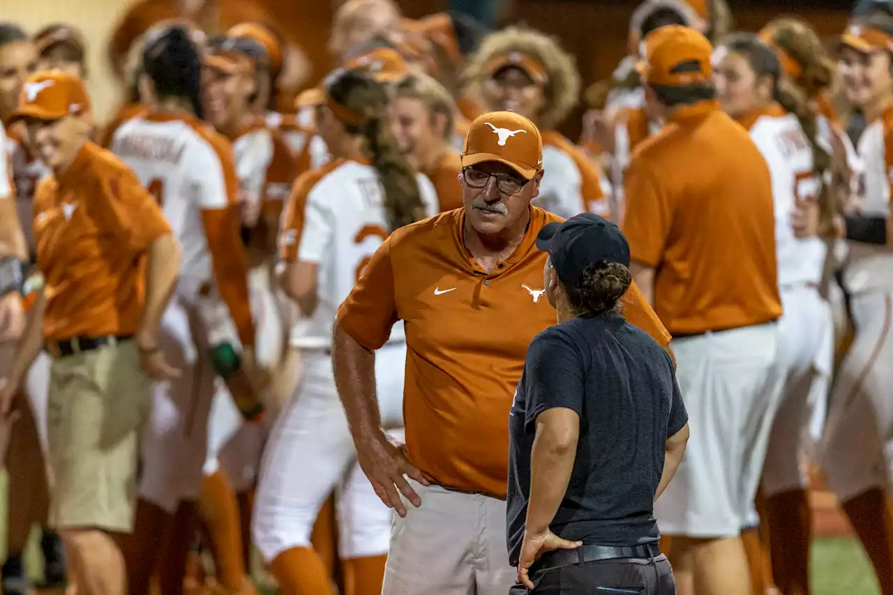 Texas softball coach Mike White apologizes for obscene gesture