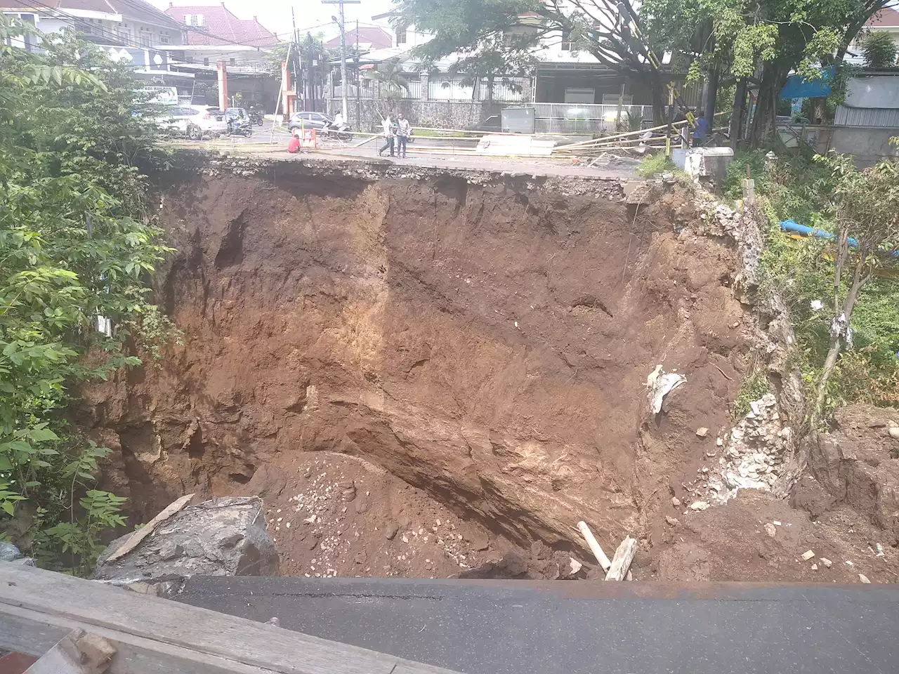 Jembatan Lembah Dieng Kota Malang Masih Belum Ada Perbaikan