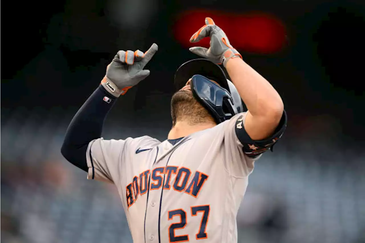 Astros push winning streak to 11, roll past Nationals 6-1