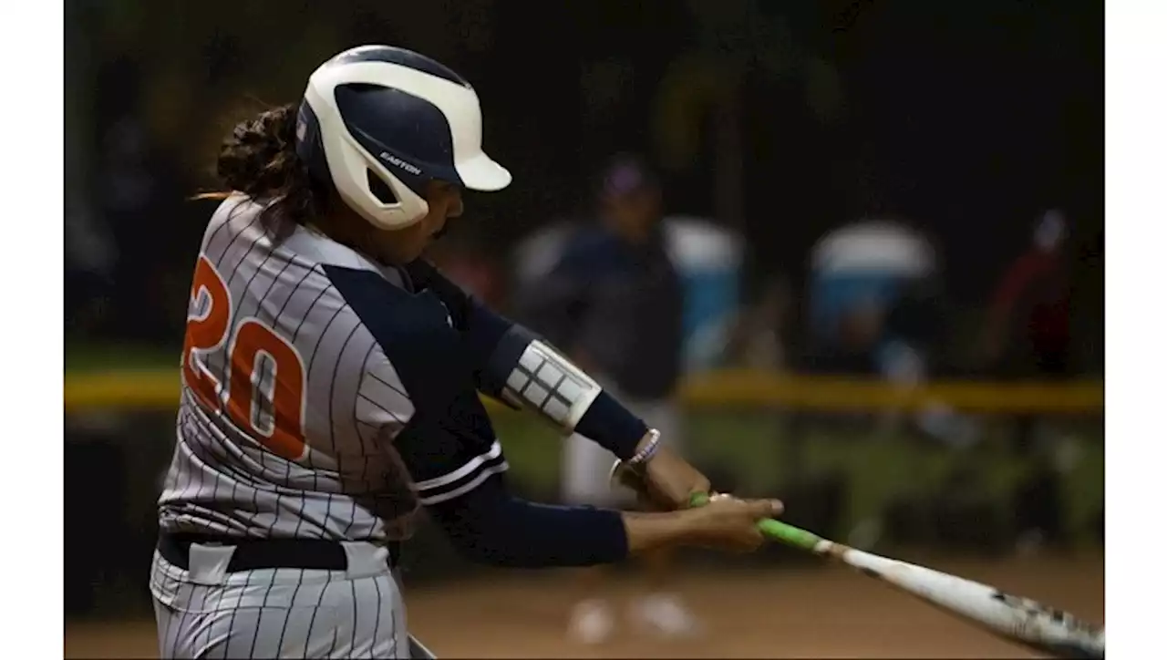 Cal State Fullerton softball beats Long Beach State on walk-off homer in series opener