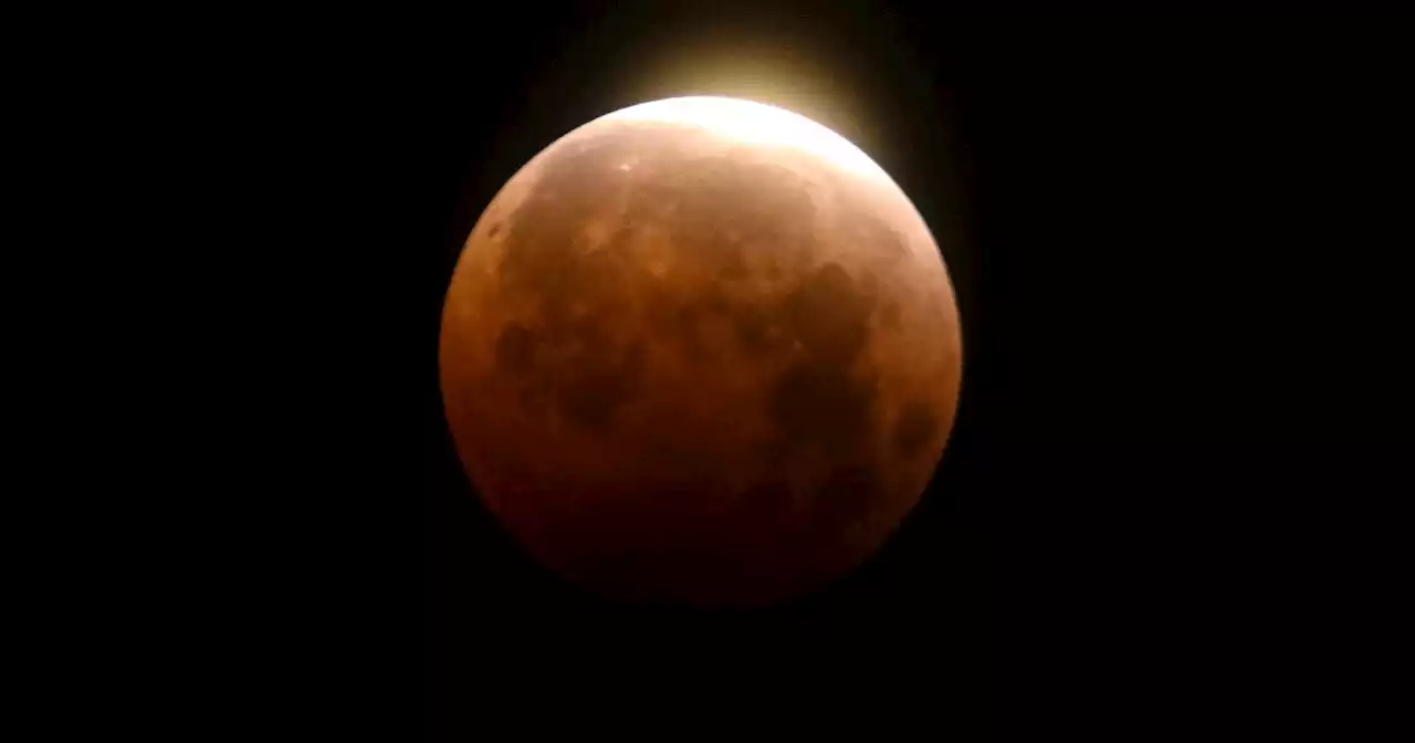 Moon goes blood red this weekend: 'Eclipse for the Americas'