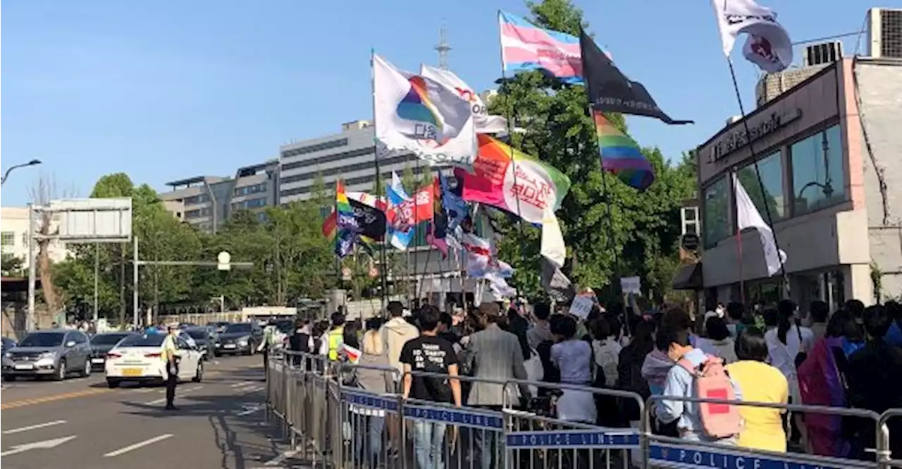 '차별금지법 제정하라'…'용산시대' 집무실 100m 이내 첫 집회