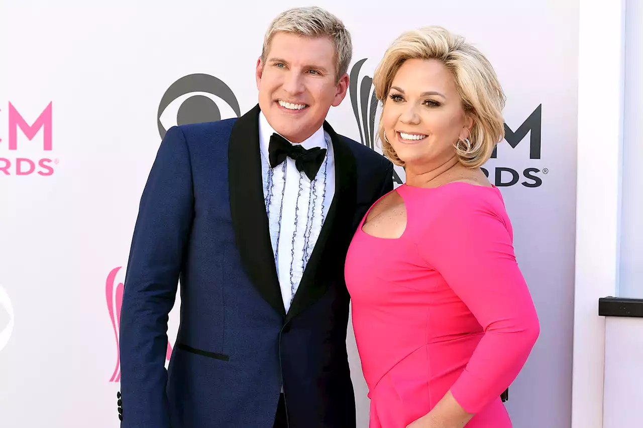 ‘Chrisley Knows Best’ stars Todd and Julie Chrisley to stand trial in Atlanta