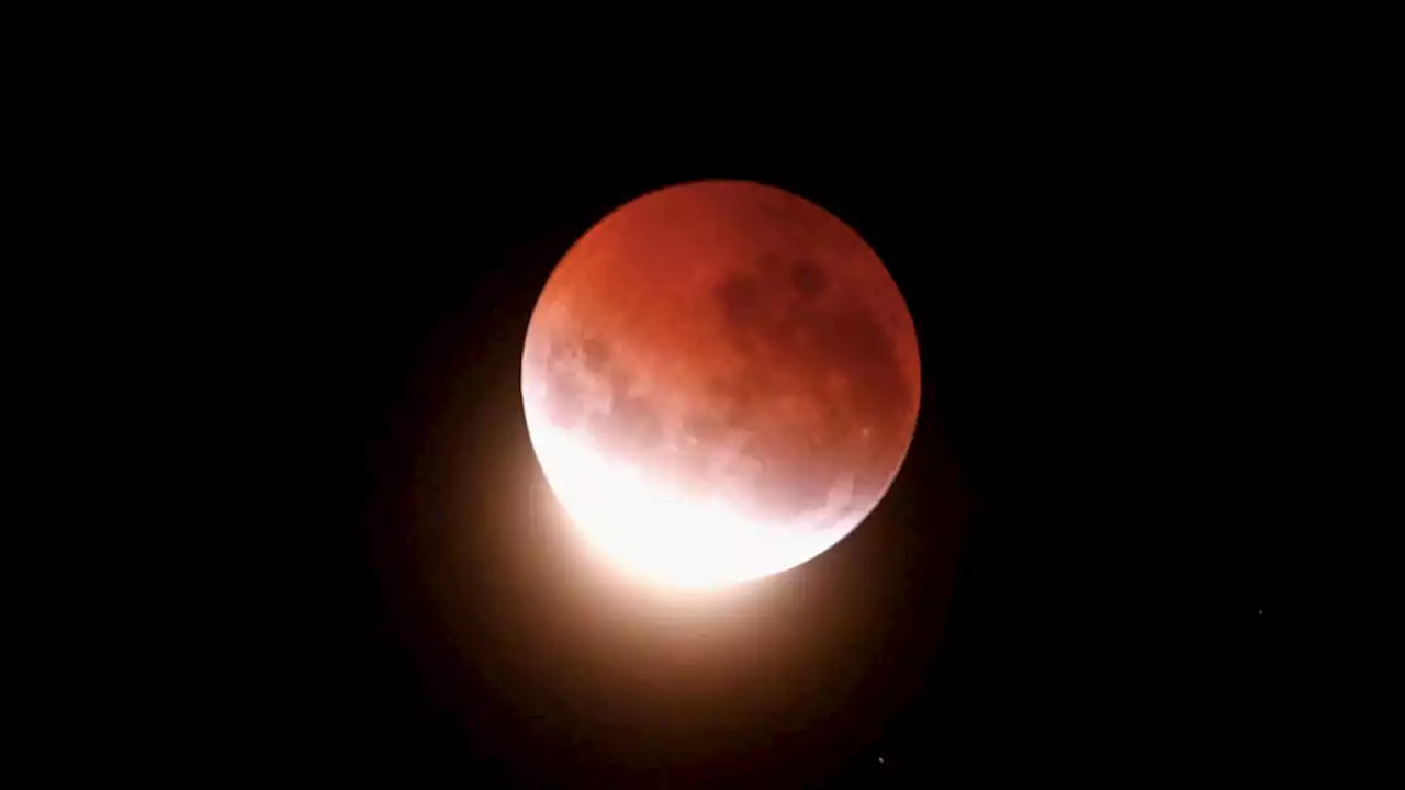 Cómo se forma un eclipse lunar | Luna de sangre