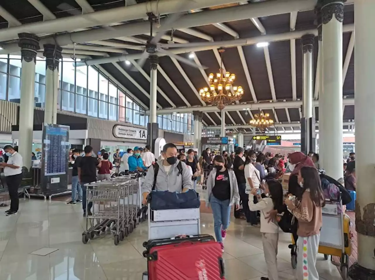 Angkutan Lebaran 2022, Penumpang di Bandara AP II Lebihi Target |Republika Online