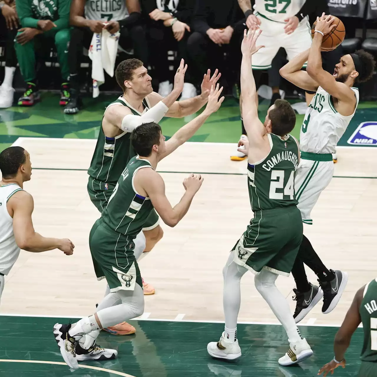 Nba, terrore a Milwaukee: tre feriti all&#39;esterno dell&rsquo;arena dei Bucks