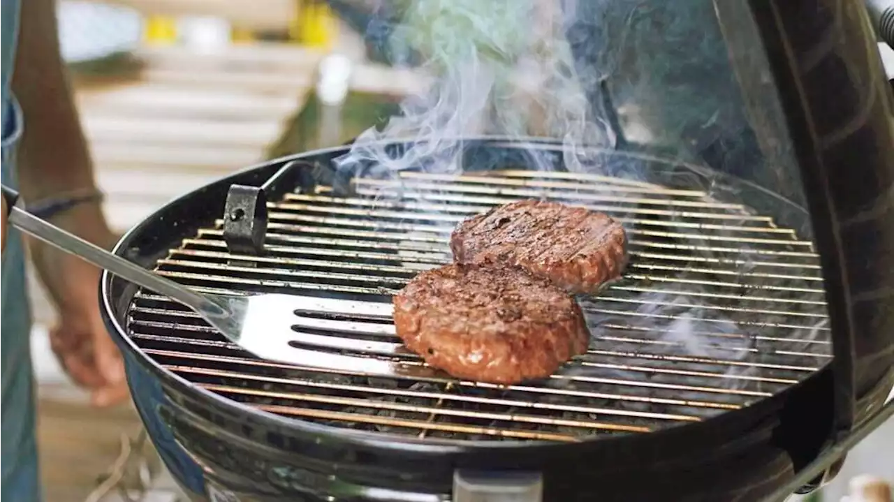 Get your grill ready for summer barbecues: A guide to cleaning it