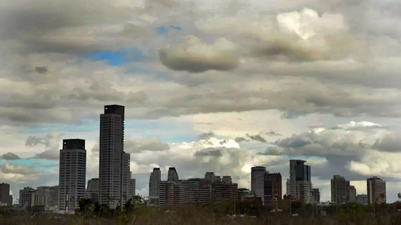 Domingo fresco y algo nublado en la ciudad de Buenos Aires y alrededores