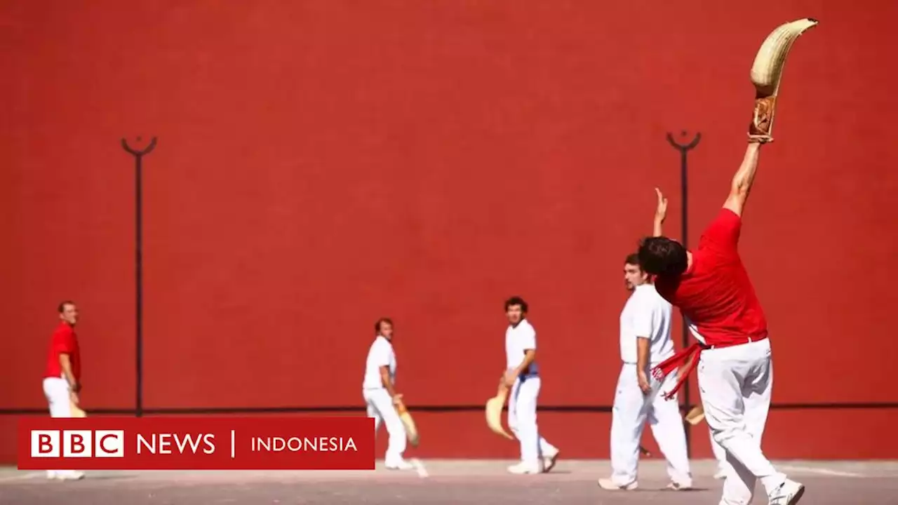 Permainan bola dinding berusia ratusan tahun, 'nenek moyang tenis, squash dan bola raket' - BBC News Indonesia