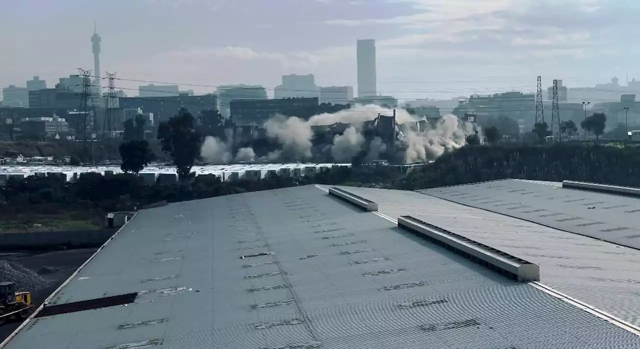 Watch | Joburg’s Kaserne building implodes, temporary accommodation erected | Citypress