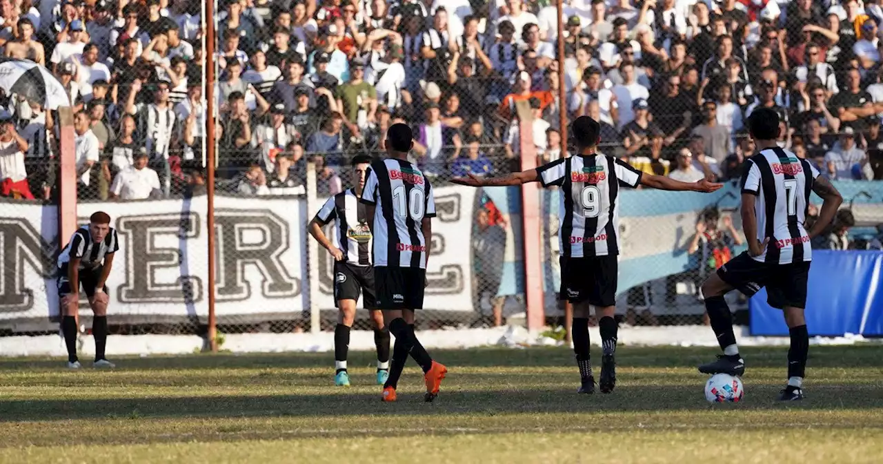 El día en que Mercedes, el club de fútbol más antiguo de América, sumó su primer punto en la D