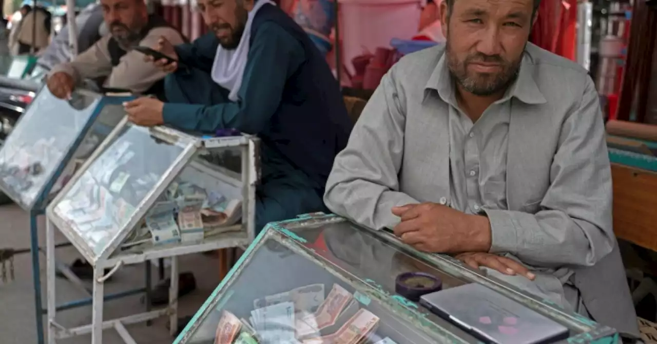 Afghan money exchangers on strike after licence fee hike