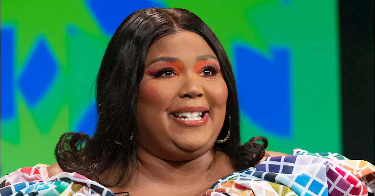 Lizzo Says She Wants 'To Be In A Musical,' Performs Moulin Rouge! Hit on TikTok - E! Online