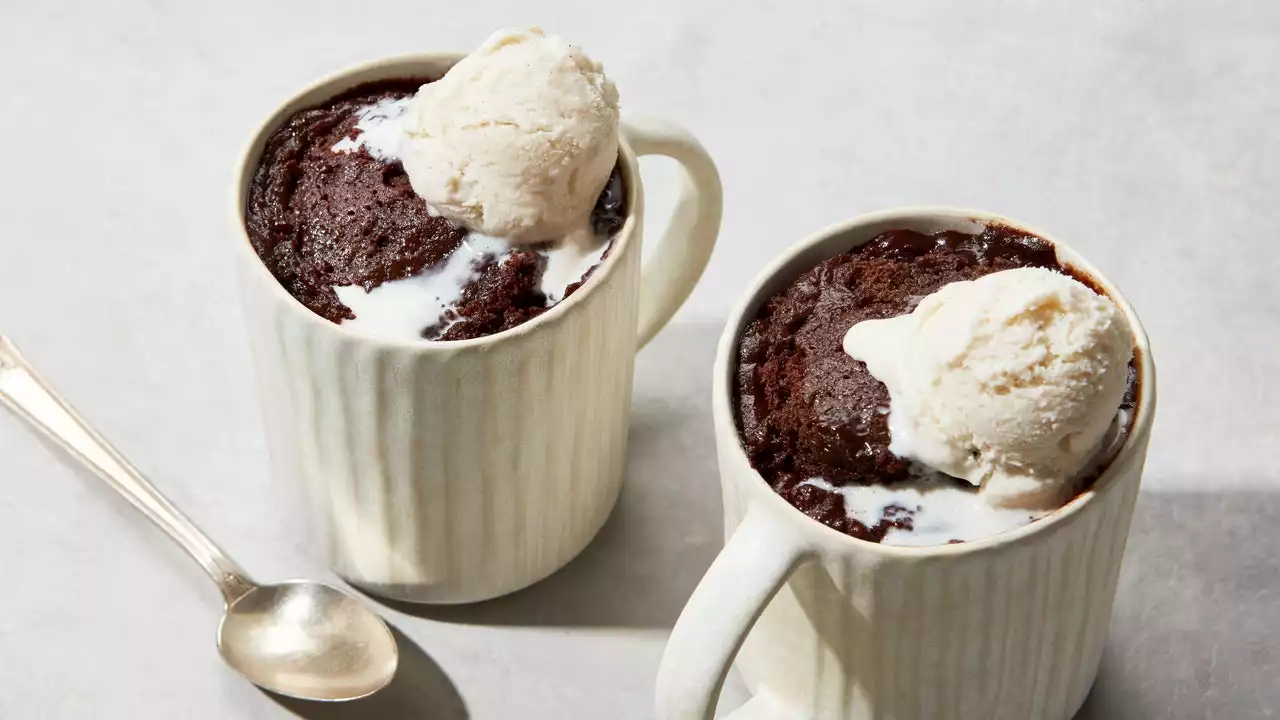 3-Minute Molten Double Chocolate Mug Cake