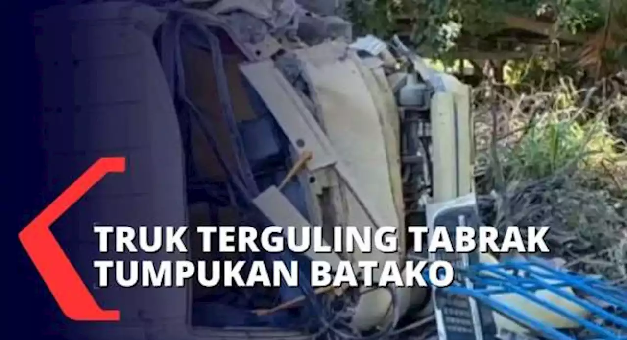 Sebuah Truk Tabrak Gudang Batako di Yogyakarta, Diduga Akibat Sopir Mengantuk dan Truk Oleng!