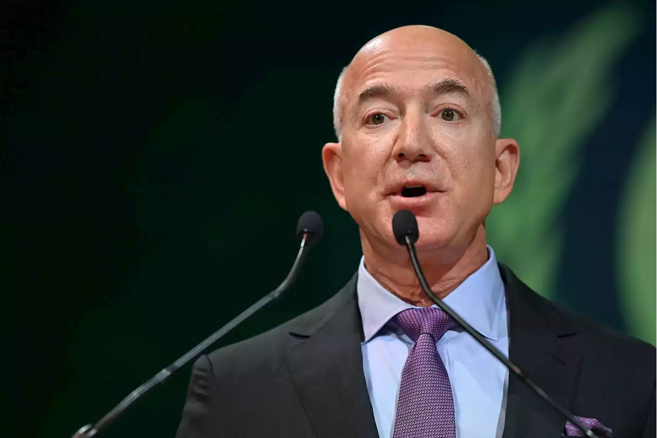 Amazon's Bezos Criticizes Biden Over Inflation Tweet