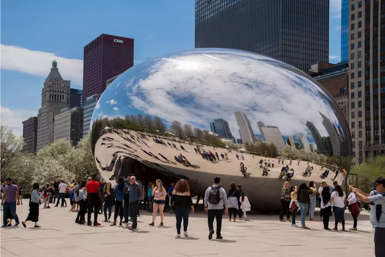 Teenager Gunned Down Near Chicago Tourist Attraction