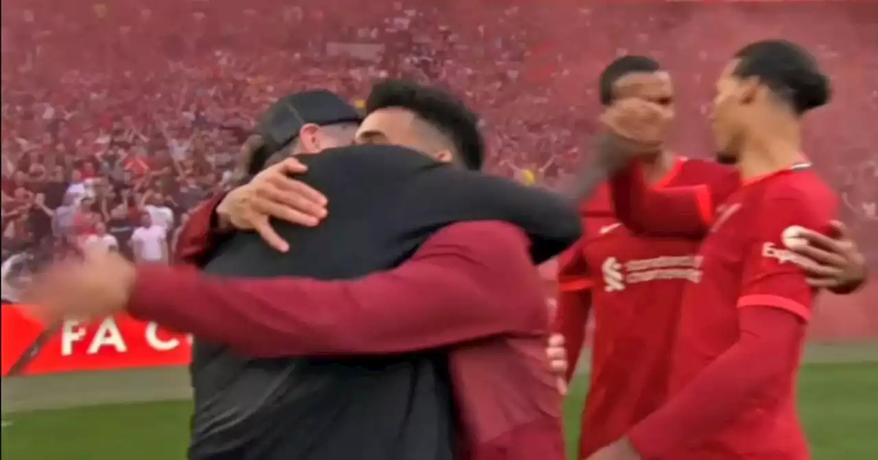 Luis Díaz es el favorito de Klopp: conmovedor abrazo para celebrar el título