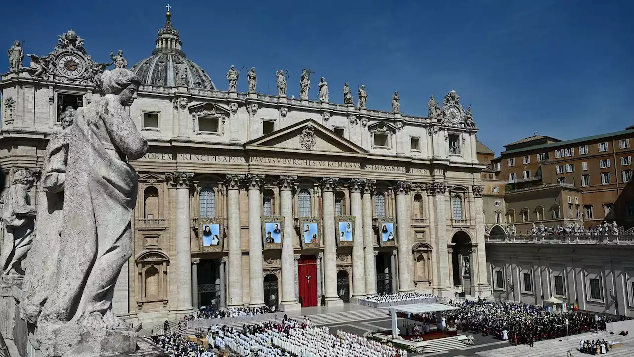 Canonisation : comment devient-on 'saint' ?