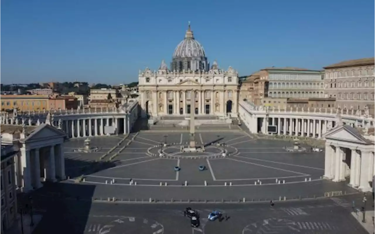 Papa Francesco proclama dieci nuovi santi in messa a piazza San Pietro