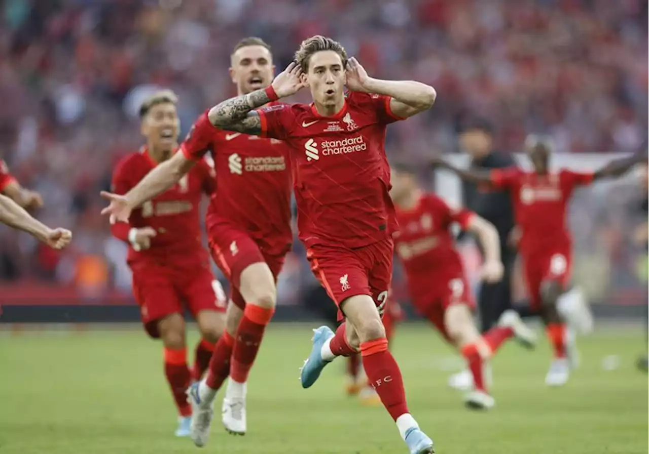 Soccer-Liverpool win FA Cup on penalties against Chelsea