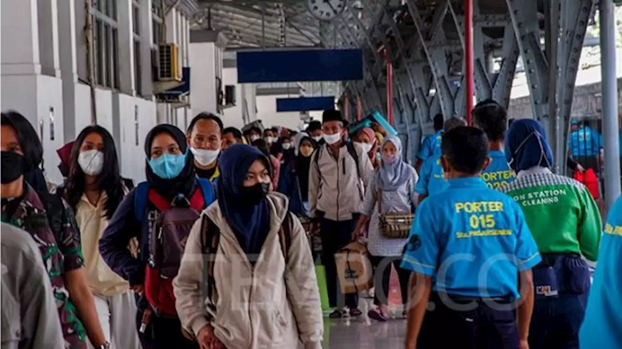 Dua Pekan Setelah Lebaran Arus Balik Masih Tinggi di Sejumlah Stasiun Kereta