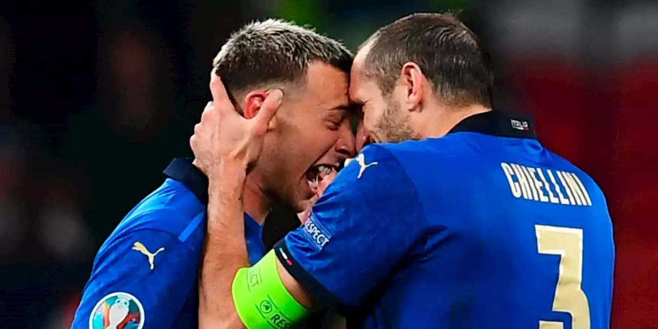 Bernardeschi, messaggio da brividi per Chiellini: 'Sei la storia'