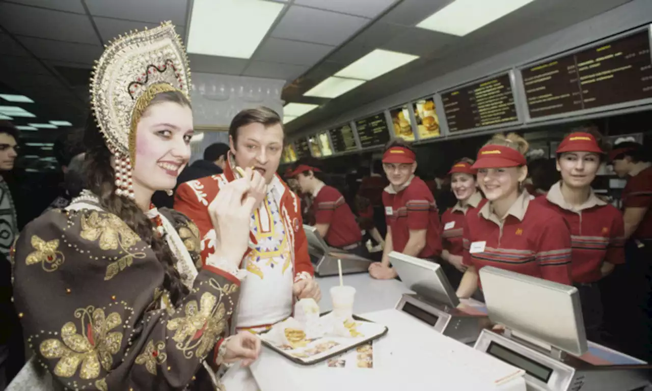 McDonald's ha deciso di chiudere tutti i fast food in Russia. Per sempre