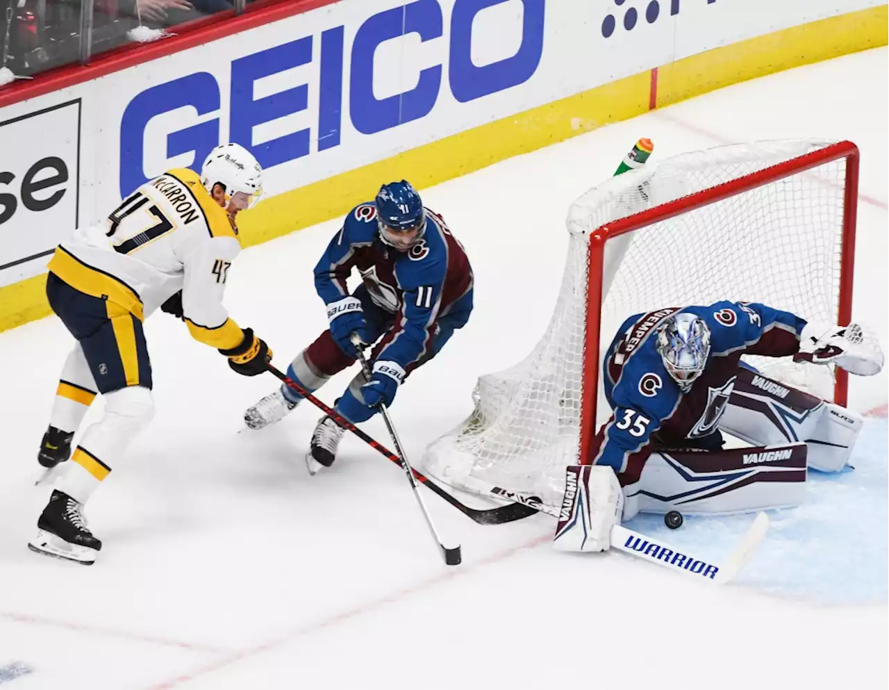 Avalanche tired of waiting while St. Louis Blues recover from six-game series