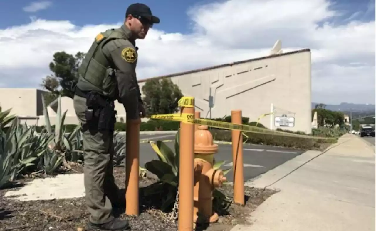 Un muerto y cuatro heridos graves en tiroteo en iglesia de EEUU