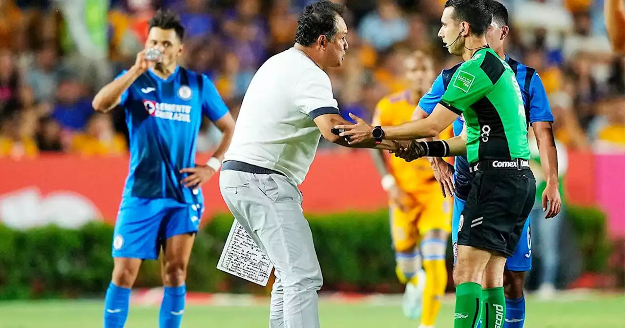 Tigres vs. Cruz Azul: Juan Reynoso y Javier Aquino expulsados en vuelta de Cuartos de Final