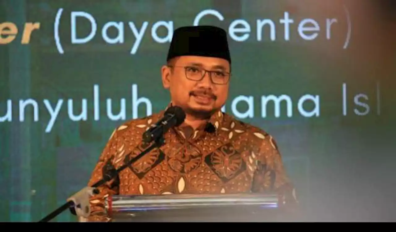 Menag Yaqut di Hari Raya Waisak Ajak Perkuat Moderasi Beragama dan Rekatkan Tali Persaudaraan