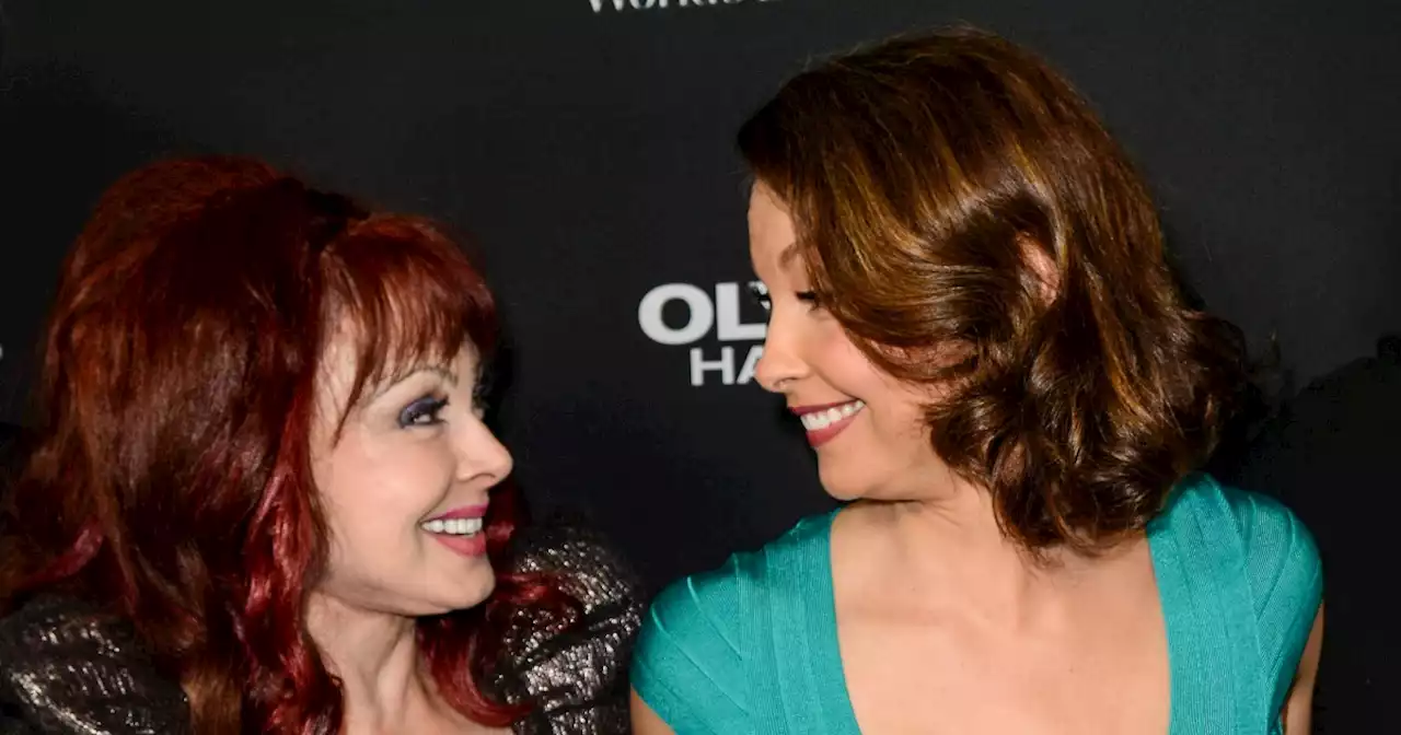 Ashley Judd speaks out about her mother Naomi's suicide in new interview