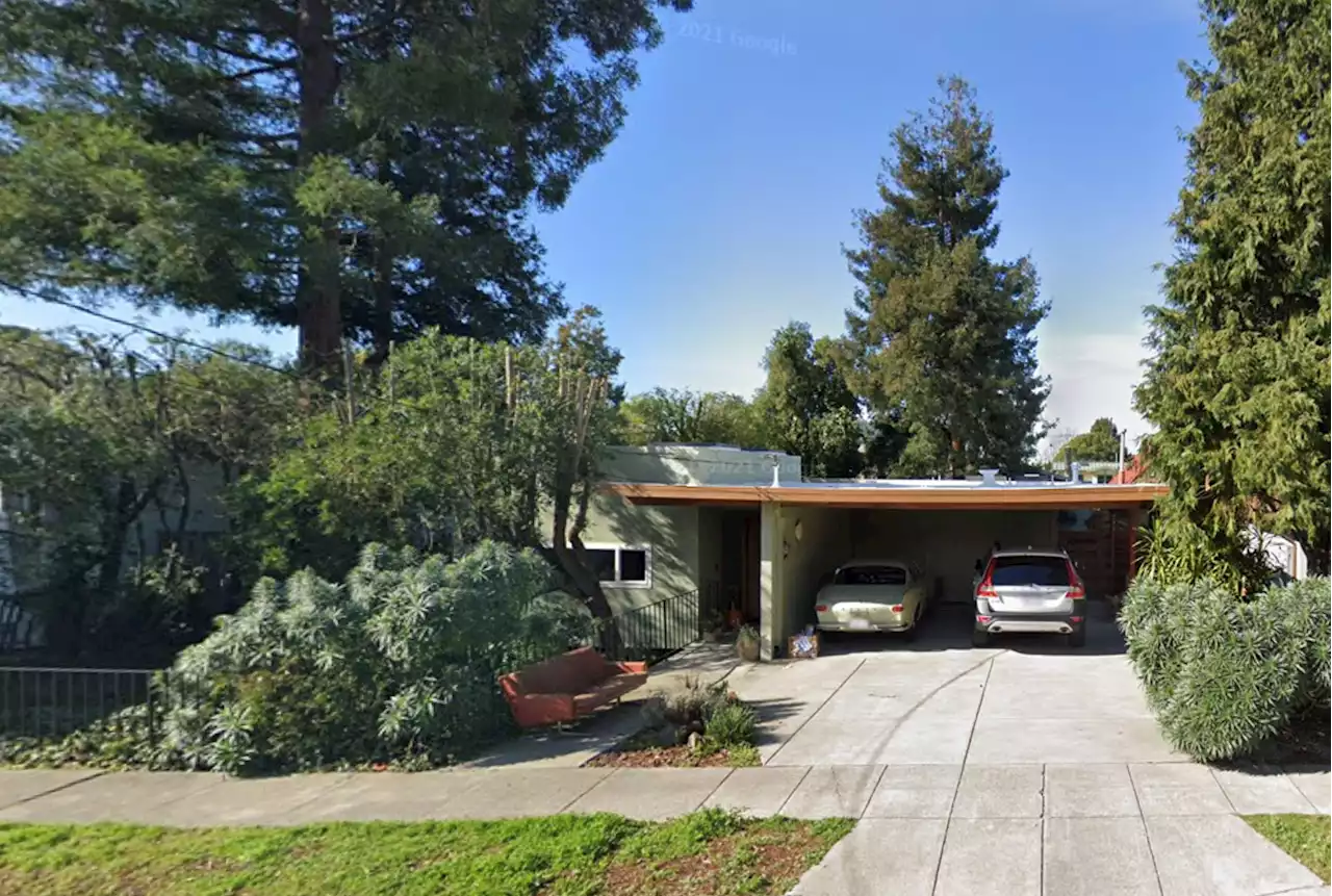 Mid-century modern Bay Area home sells for $1 million over asking