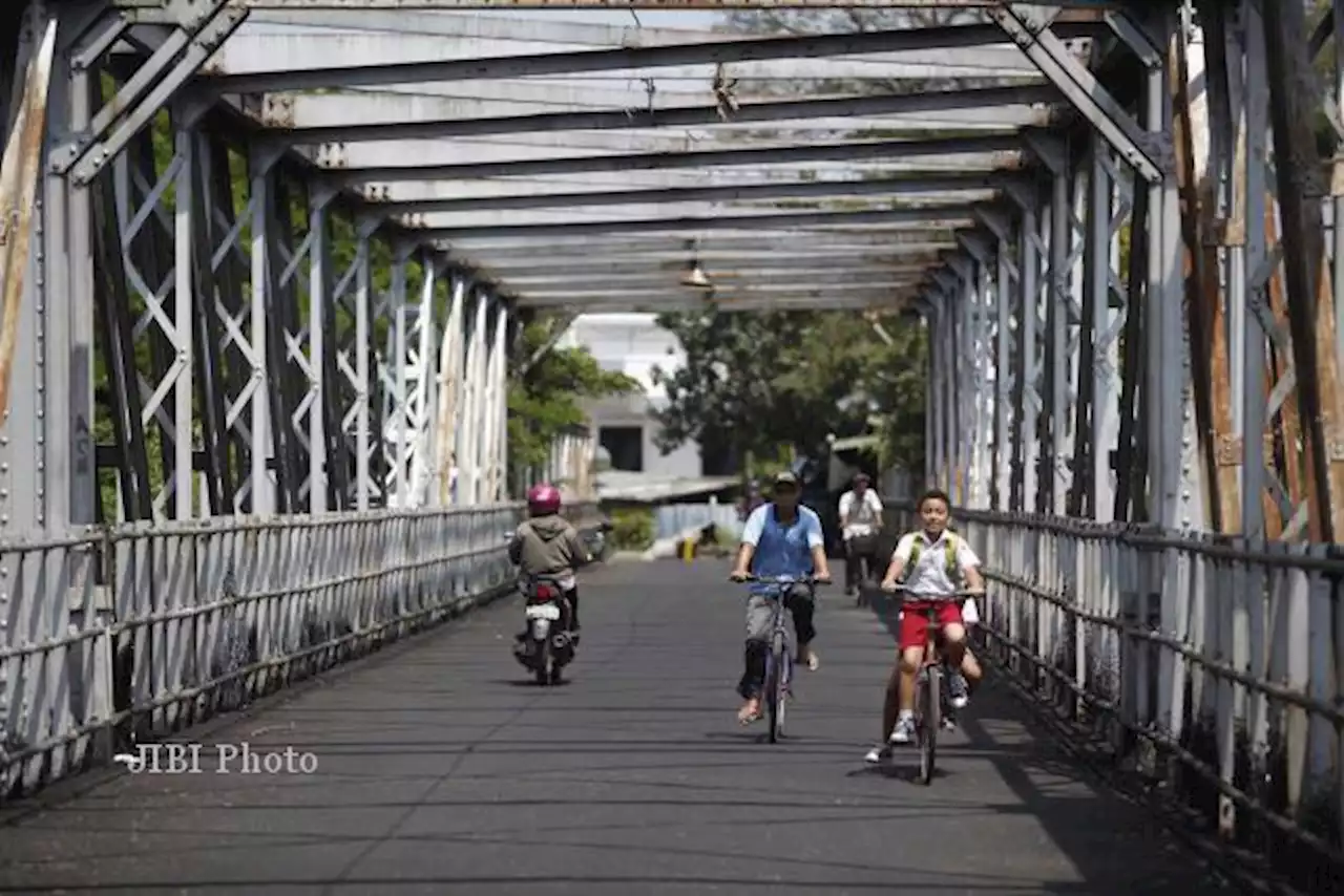 Misteri Jembatan Jurug Solo: Bunga Tabur, Onggo-Inggi & Gundul Pringis