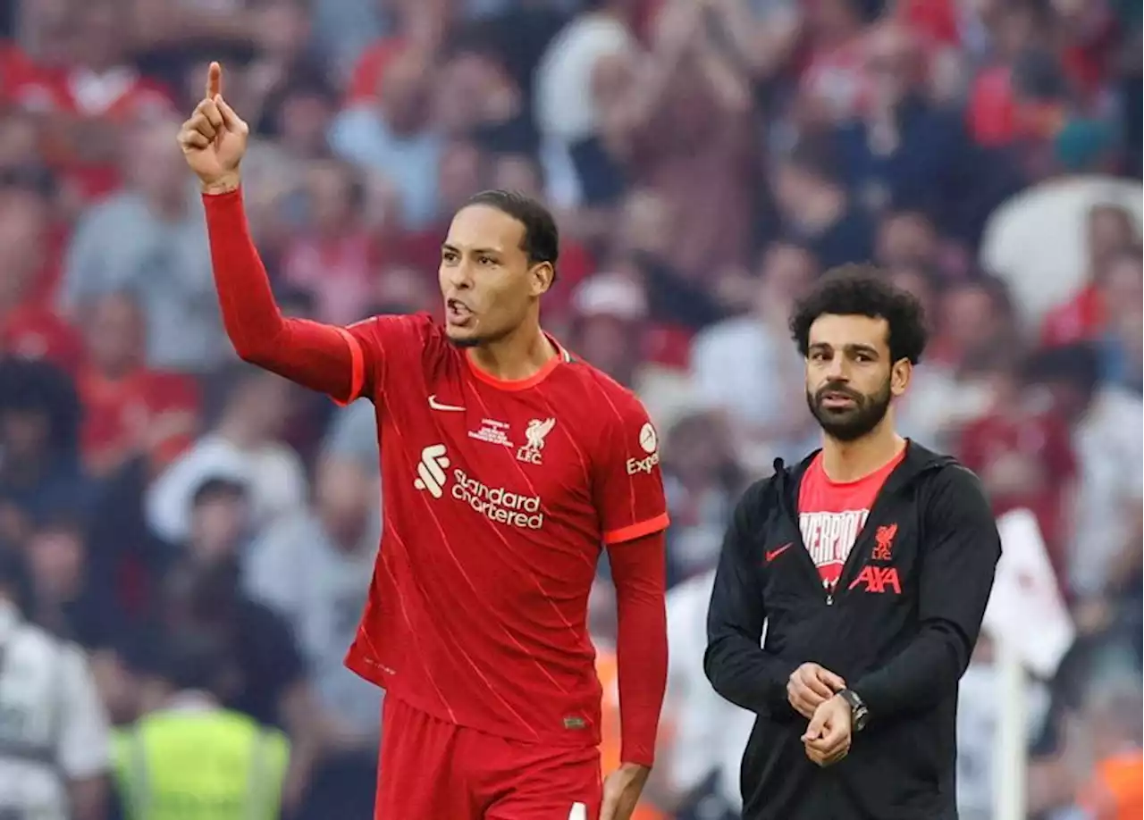 Soccer-Title-chasing Liverpool's Salah, Van Dijk doubts for Southampton trip