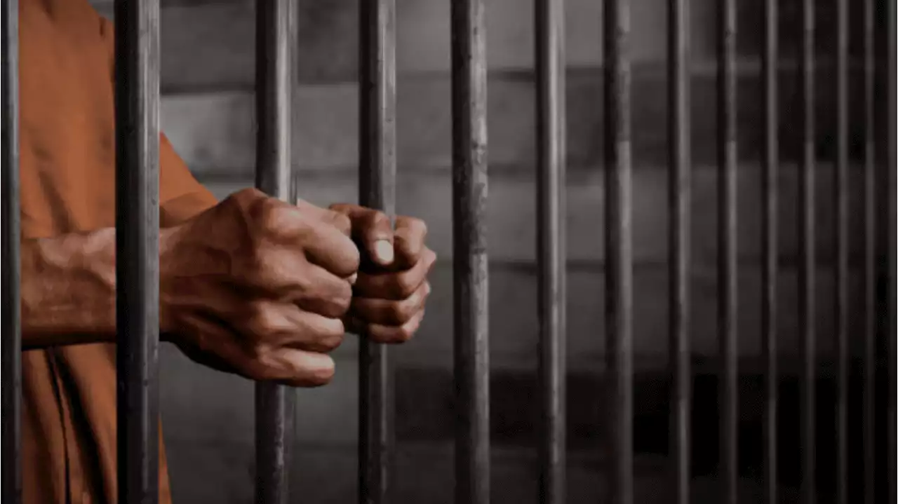 Suspects arrested on their way to commit a robbery