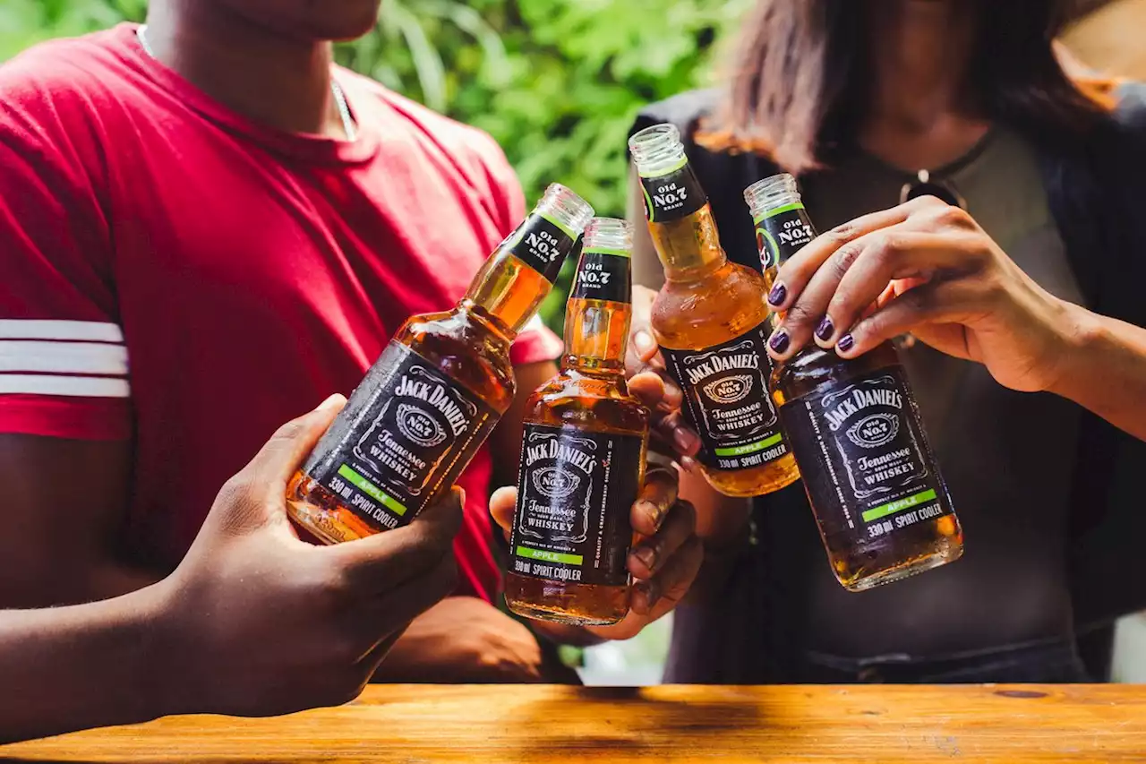 WIN with Jack & Apple and Jack & Cola